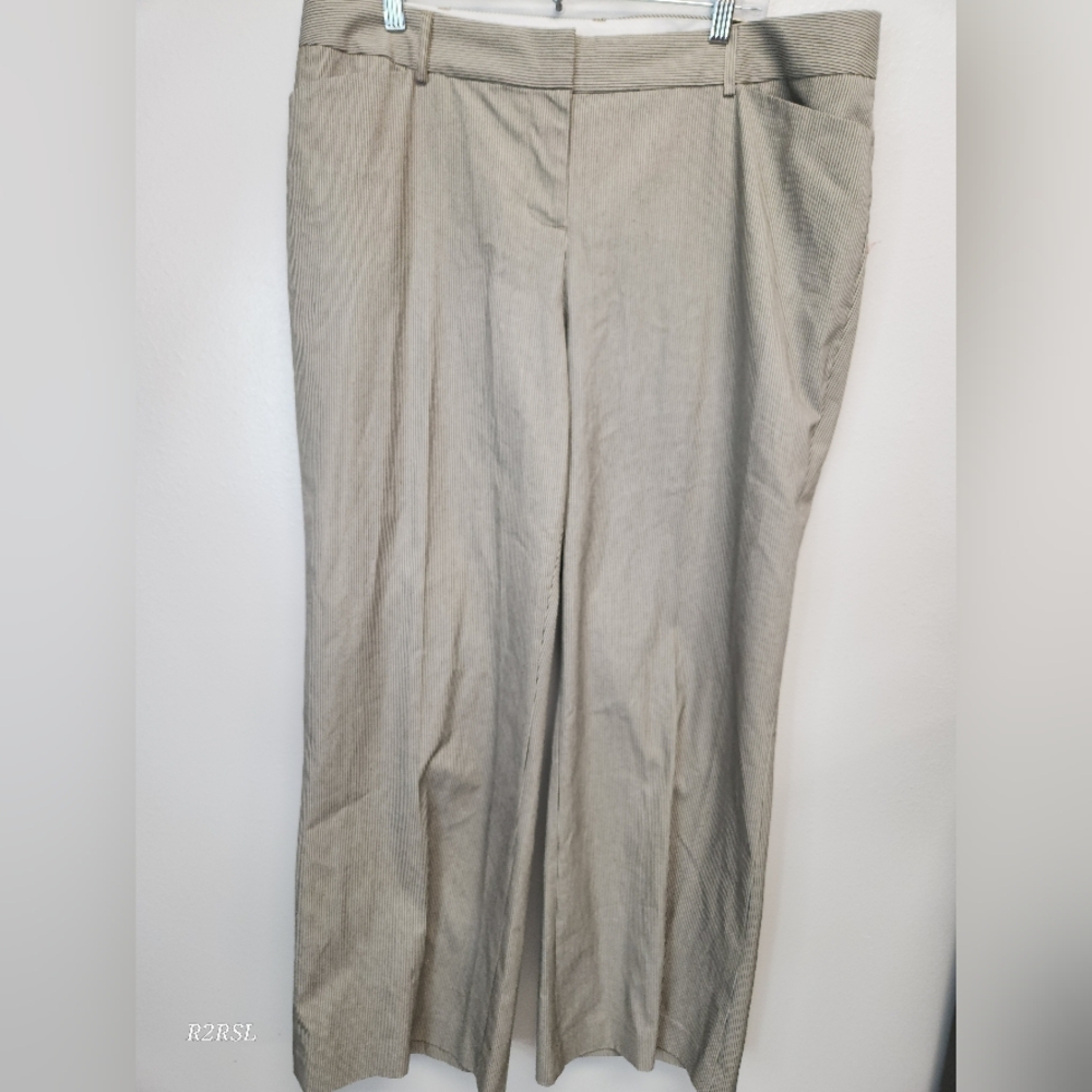 Lane Bryant Cream Tan/Gray Pinstripe Straight Leg  Pants Womens Plus 18  NWT